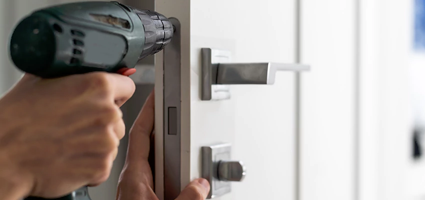 Locksmith For Lock Replacement Near Me in Wheeling, IL