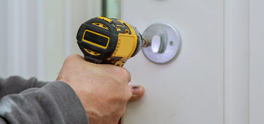 Street Locksmith For Smart Lock Repair in Wheeling, IL