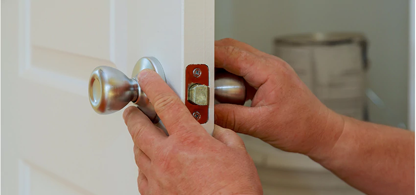 AAA Locksmiths For lock Replacement in Wheeling, Illinois