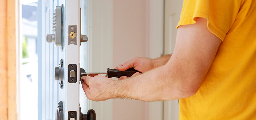 Eviction Locksmith For Key Fob Replacement Services in Wheeling, IL